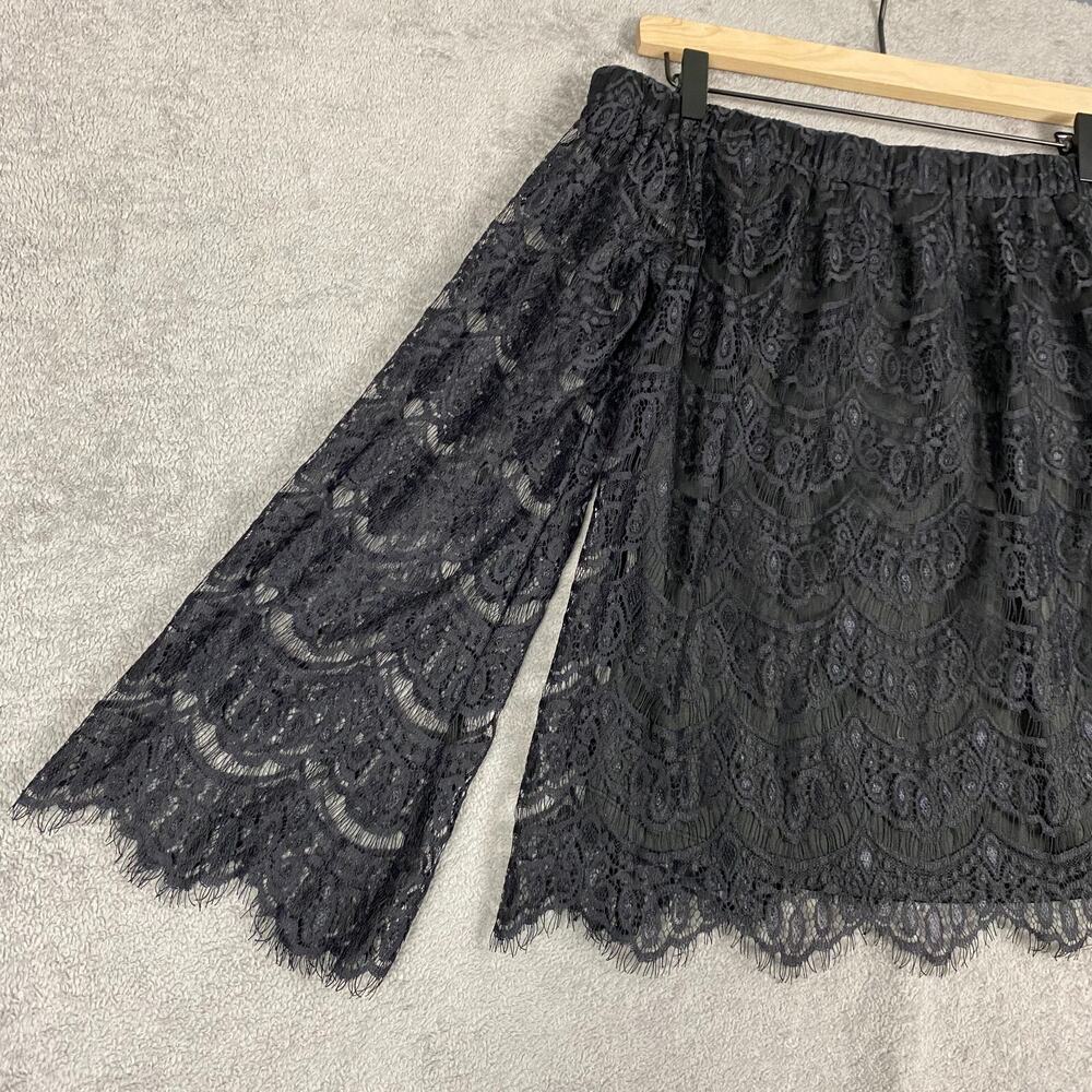Love, fire Top Womens M Black Crochet Lace Scalloped Hem Off-The-Shoulder Blouse - Picture 9 of 16
